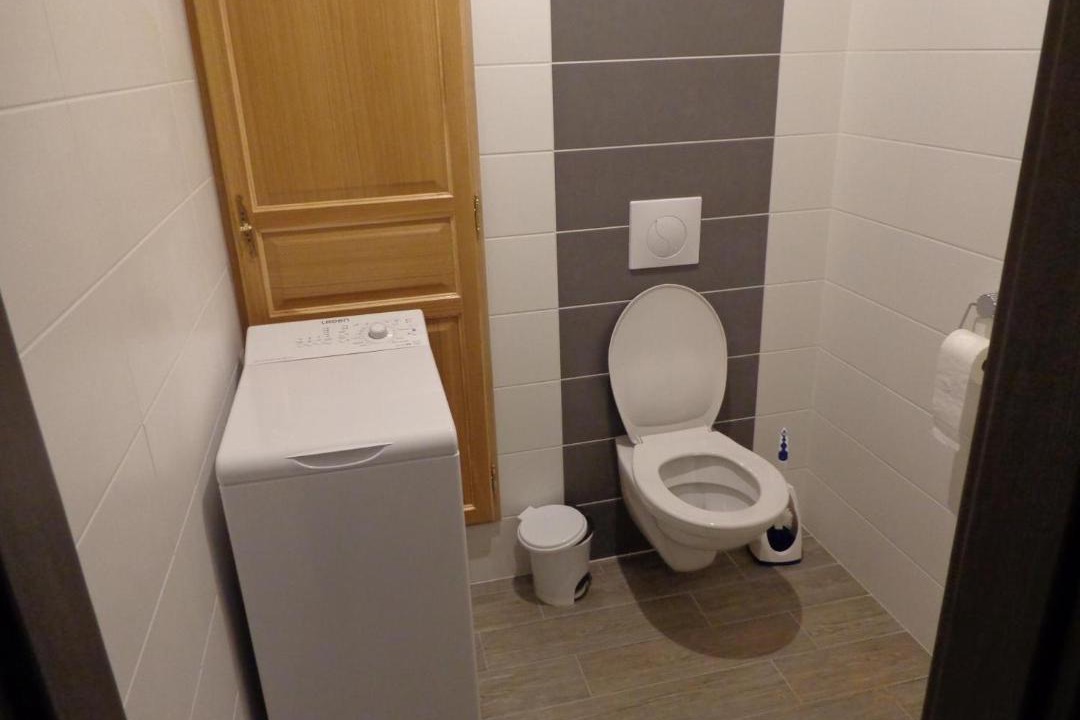 Photo of Bathroom in Puilly-et-Charbeaux