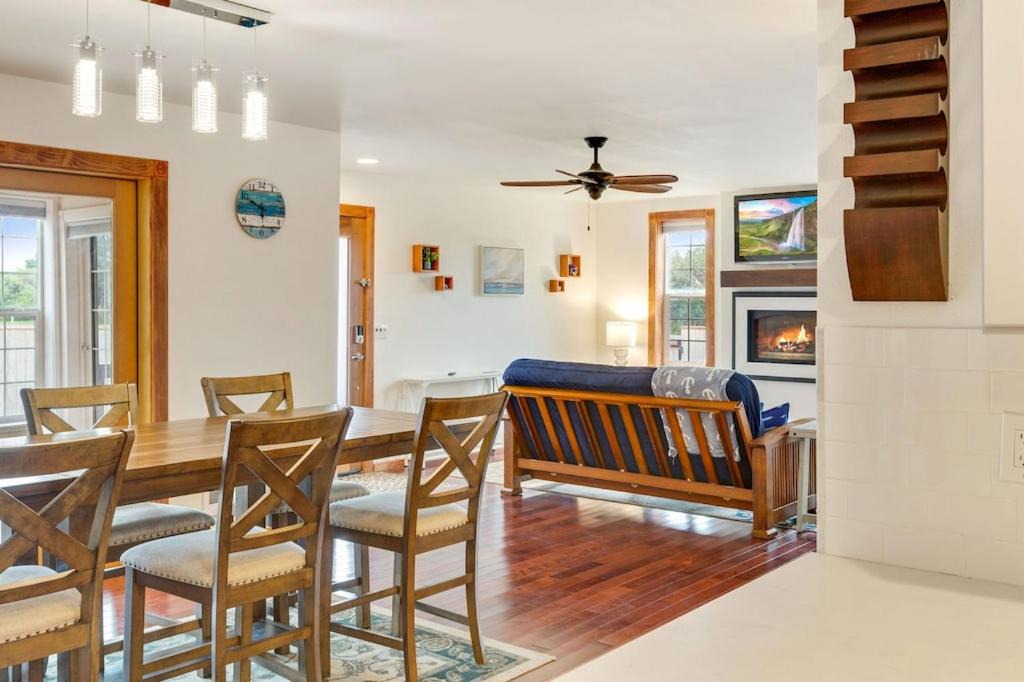 Photo of Others in Ocean Shores