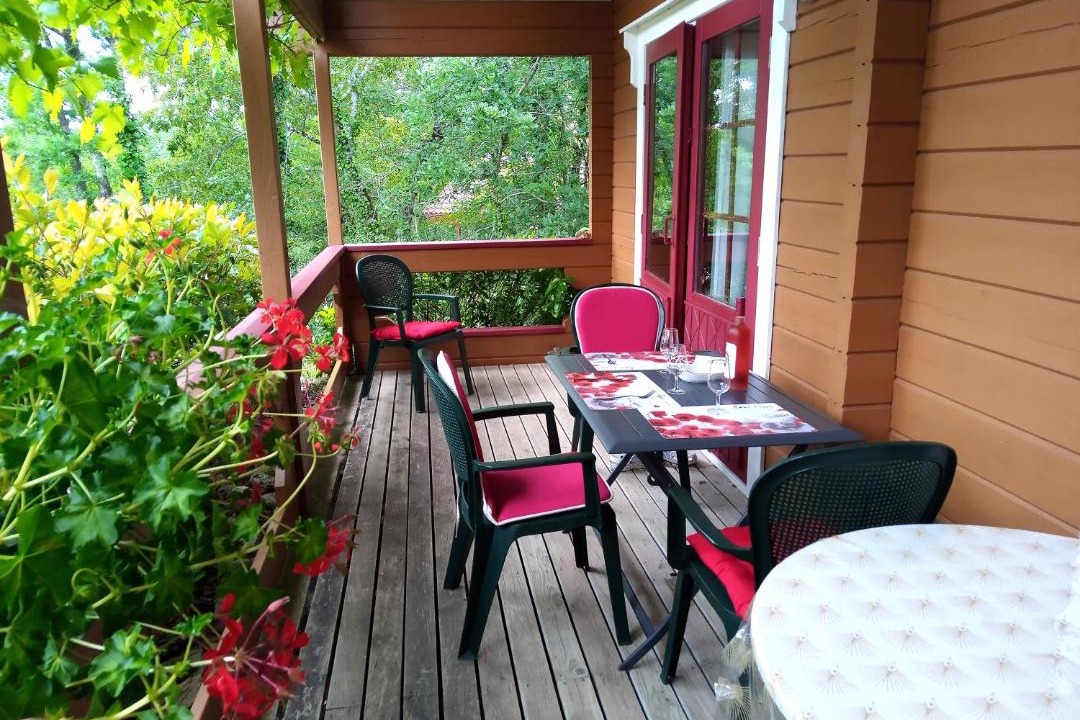 Photo of Patio Balcony in Mauroux