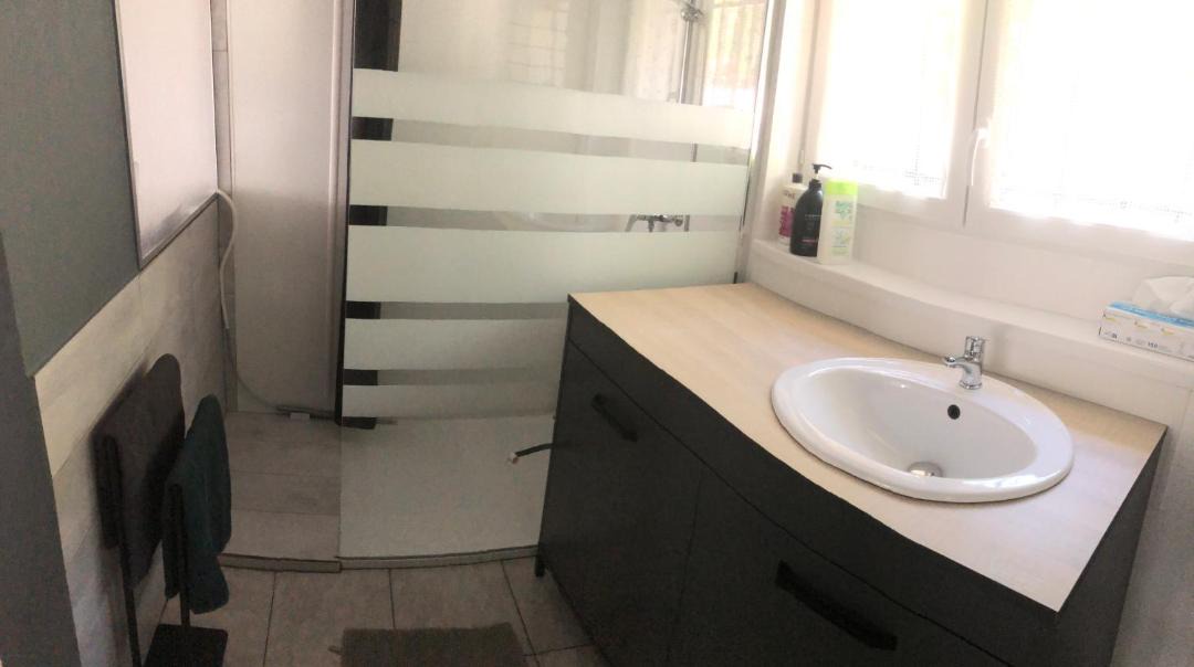 Photo of Bathroom in Laveyron