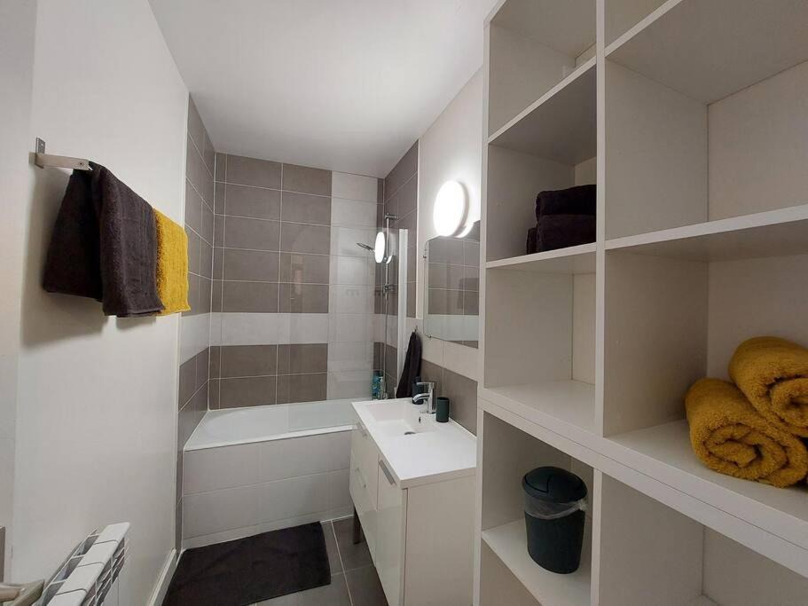 Photo of Kitchen in Doix-les-Fontaines
