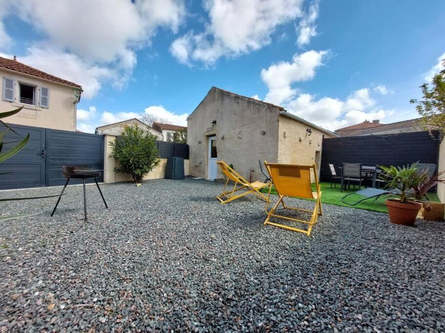 Photo of Buildings in Doix-les-Fontaines