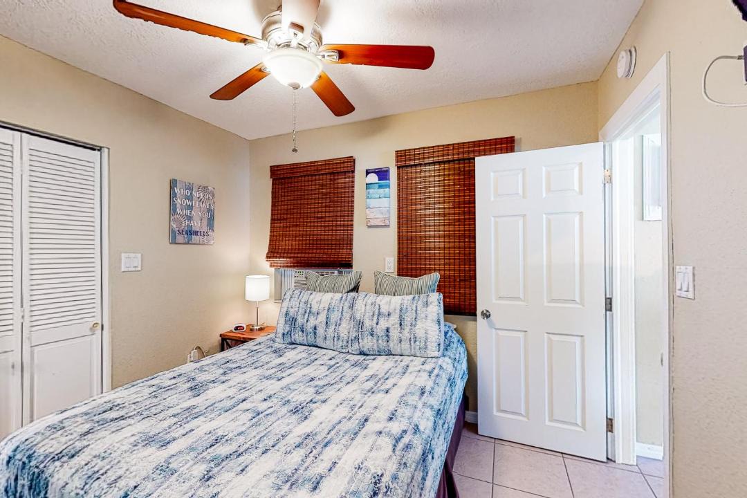 Photo of Bedroom in Sunset Beach