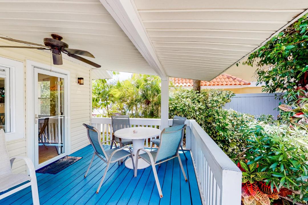 Photo of Patio Balcony in Sunset Beach