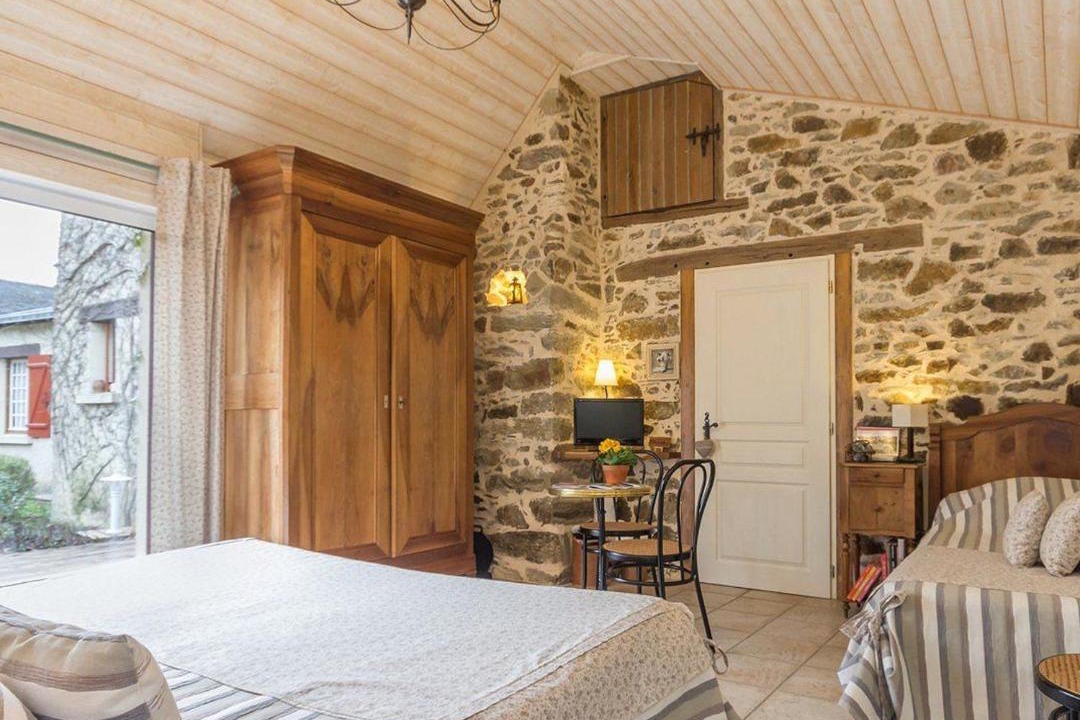 Photo of Bedroom in Saint-Omer-de-Blain