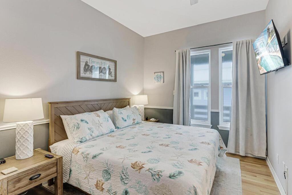 Photo of Bedroom in Sand Point