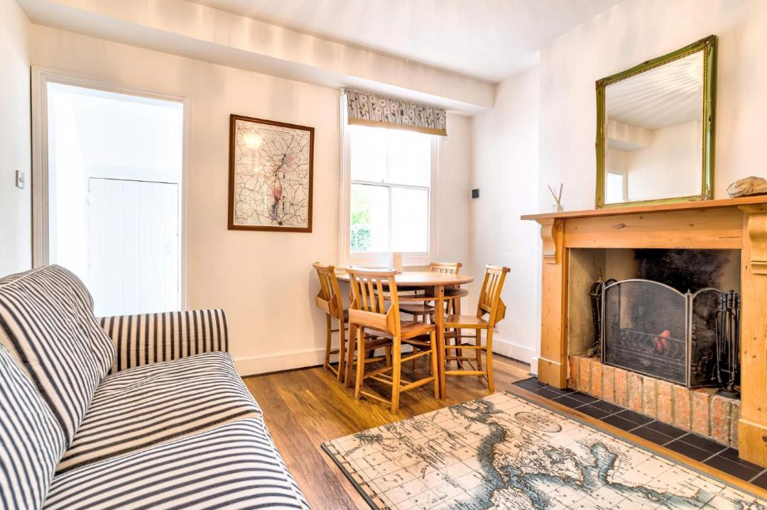 Photo of Livingroom in Oxford City Centre