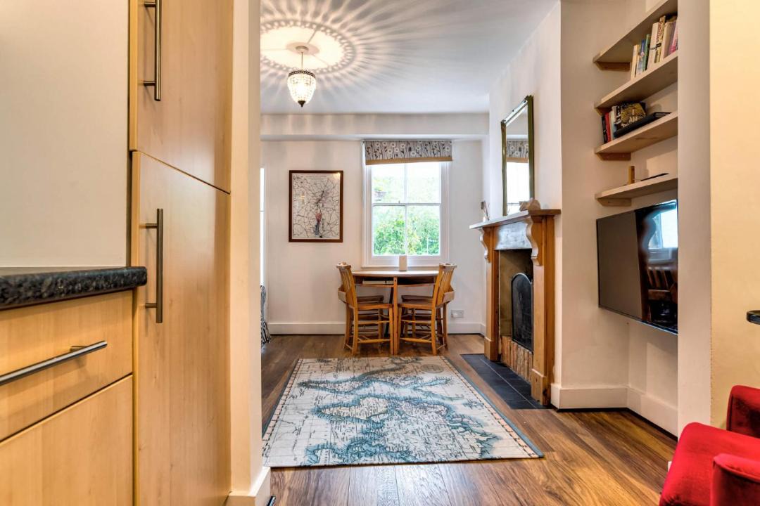 Photo of Livingroom in Oxford City Centre