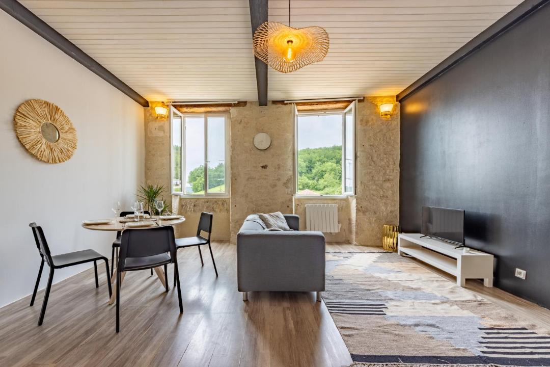 Photo of Livingroom in Montaigu-de-Quercy