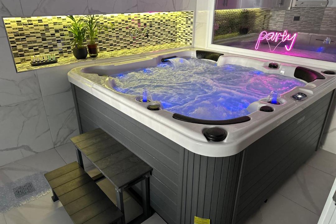 Photo of Others in Oldbury