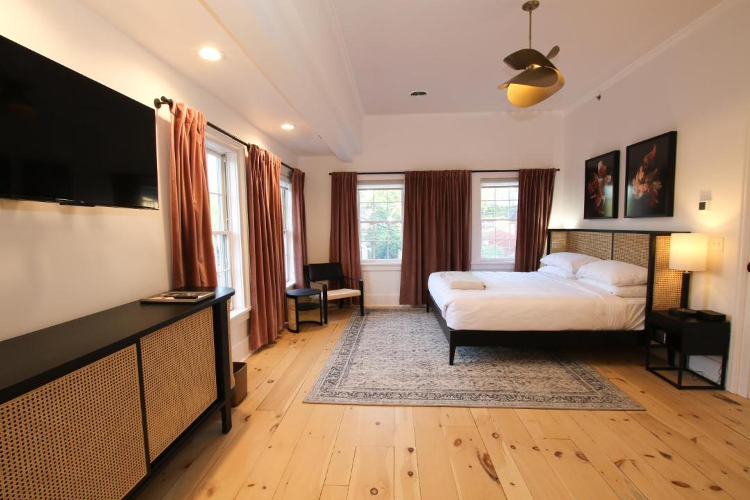 Photo of Others in Kinderhook