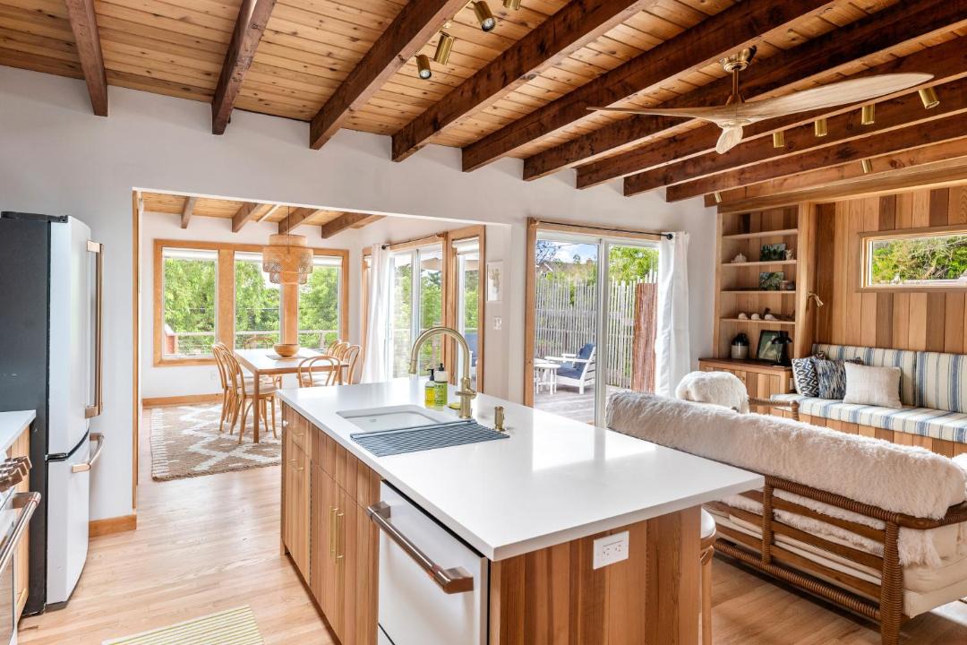 Photo of Kitchen in Ocean Bay Park