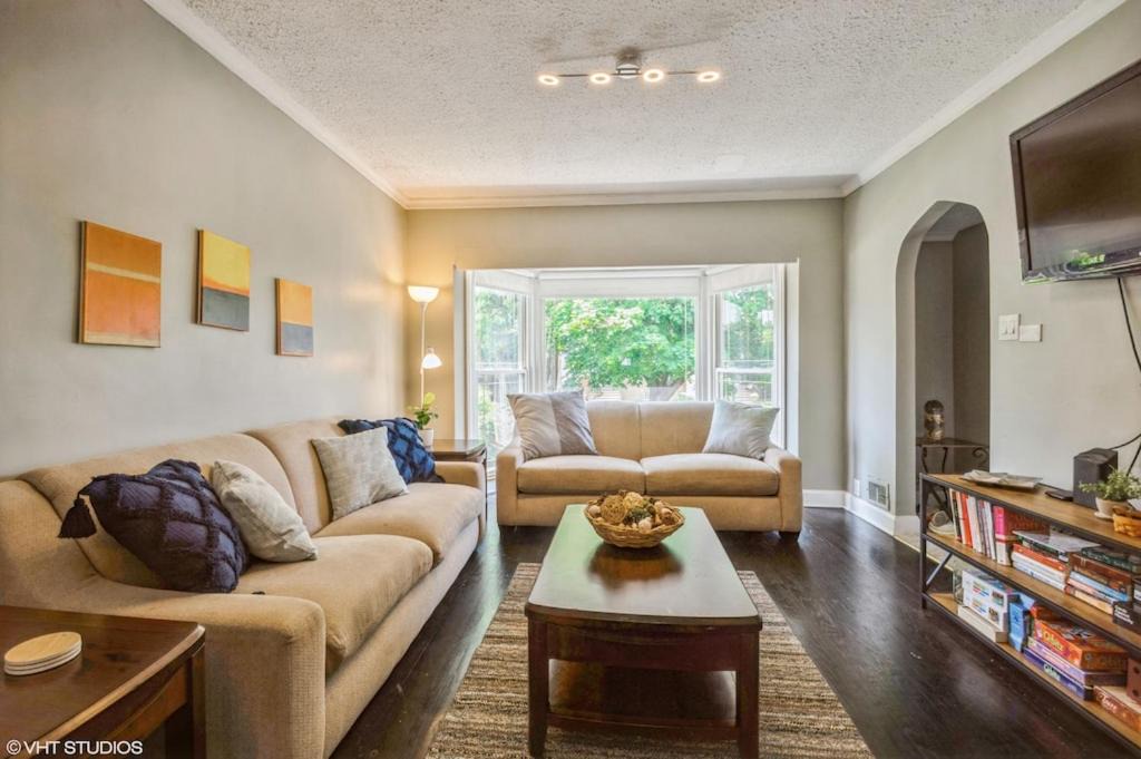 Photo of Others in Chicago