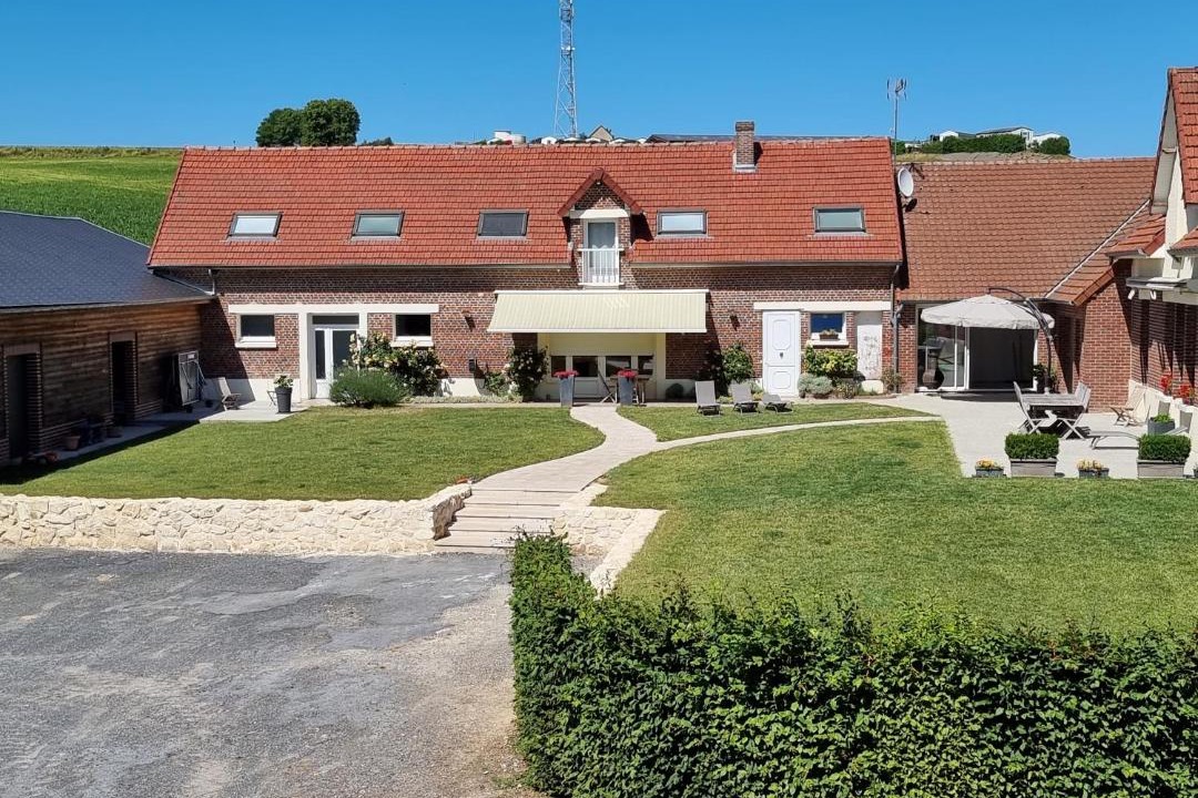 Photo of Others in Curlu