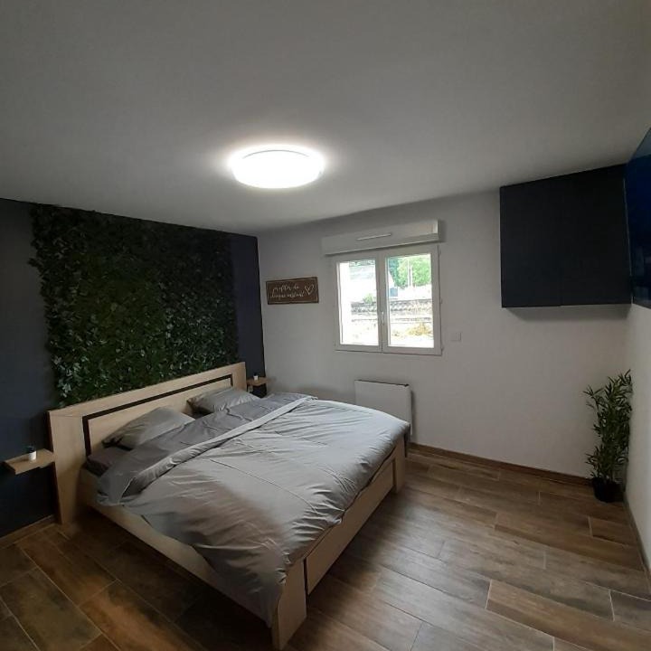 Photo of Bedroom in Pont-a-Vendin