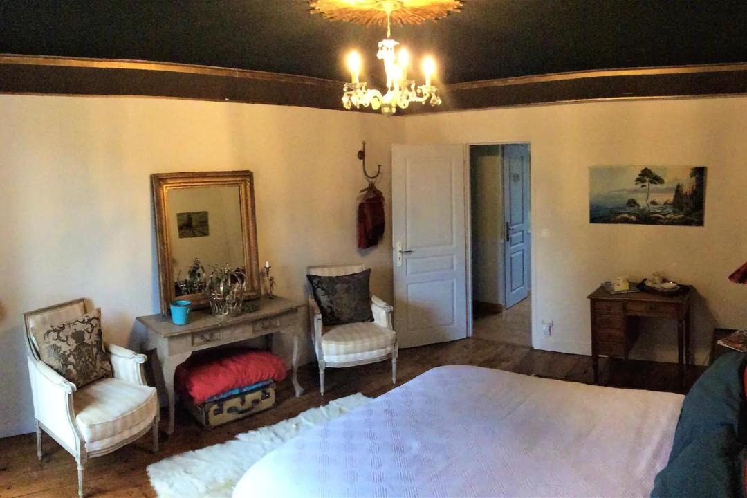 Photo of Others in Vorly