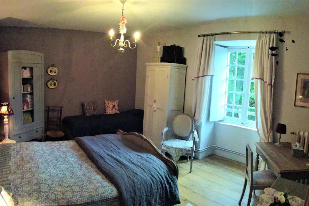 Photo of Others in Vorly