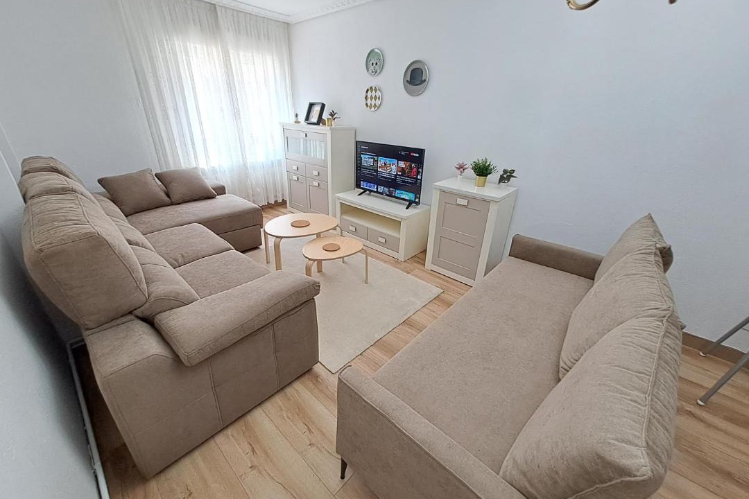 Photo of Livingroom in Saron