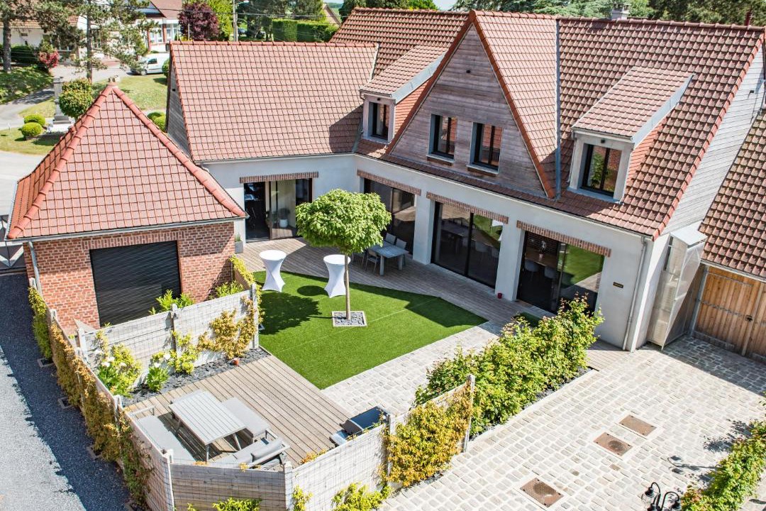 Photo of Others in Saint-Aubin