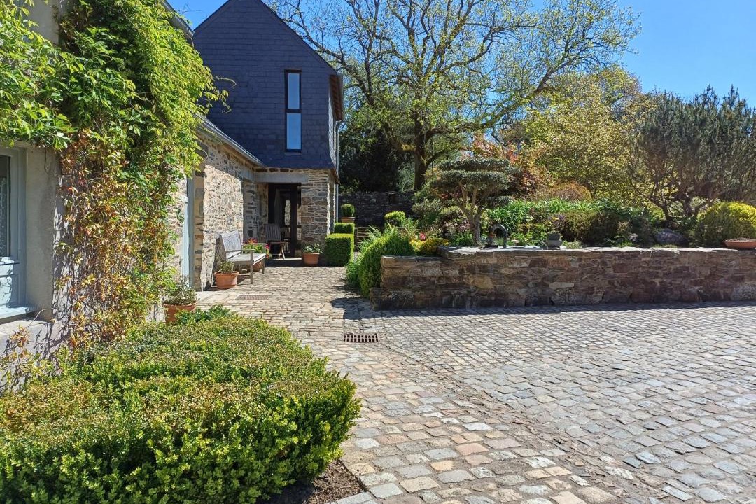 Photo of Others in La Martyre