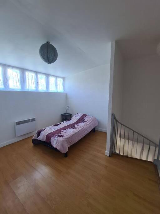 Photo of Bedroom in Treguier