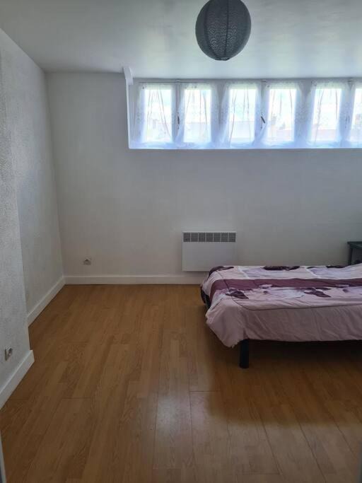 Photo of Bedroom in Treguier