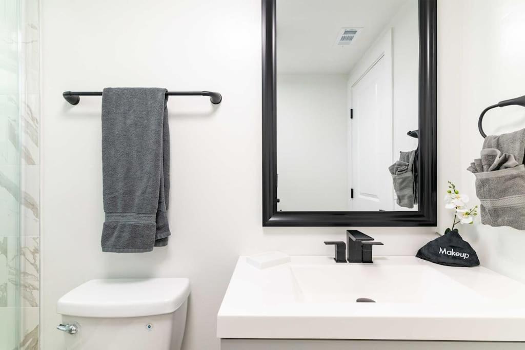 Photo of Others in Apollo Beach