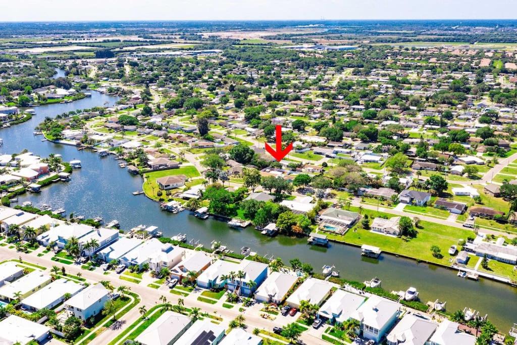 Photo of Others in Apollo Beach