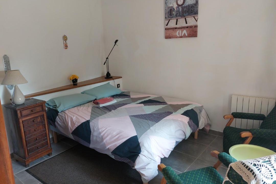 Photo of Bedroom in La Garde-Adhemar