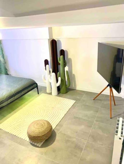 Photo of Others in Follainville-Dennemont