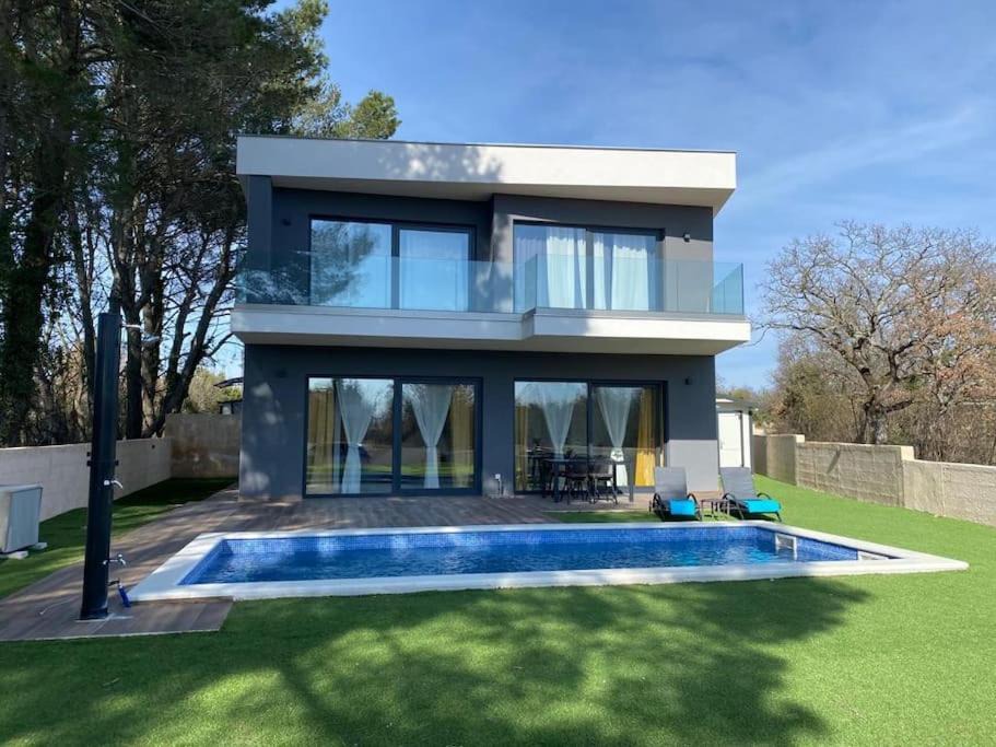 Photo of Outdoor in Jursici