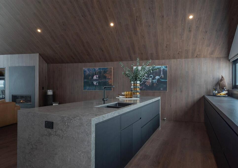 Photo of Others in Hotham Heights