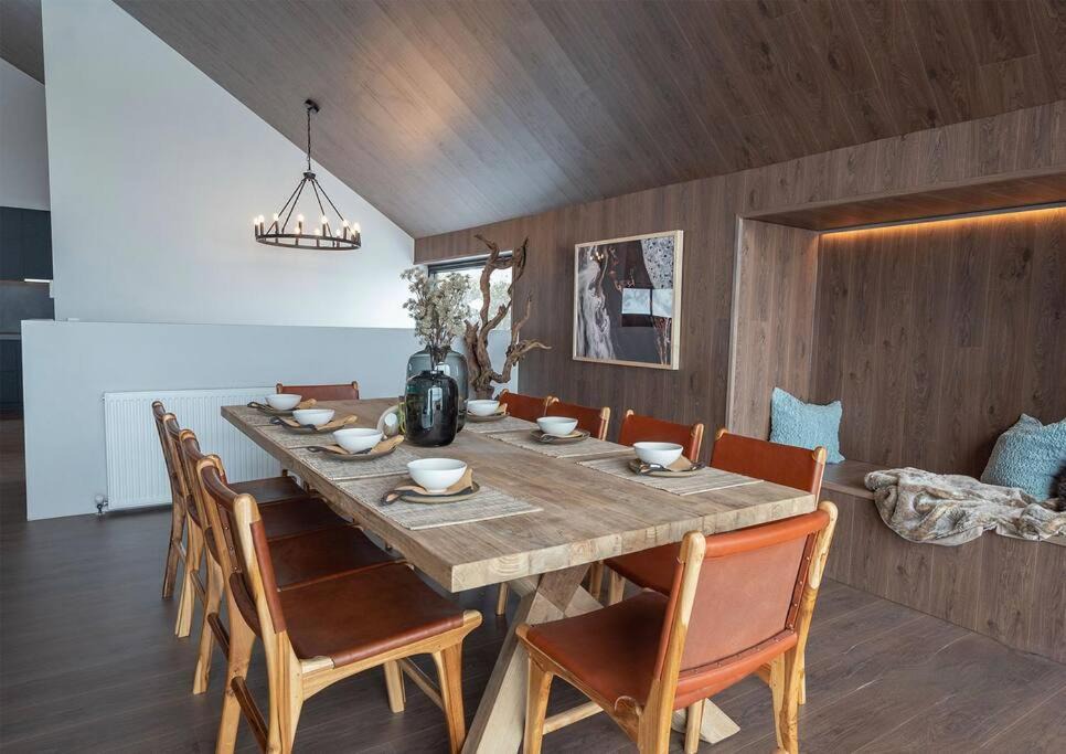 Photo of Others in Hotham Heights