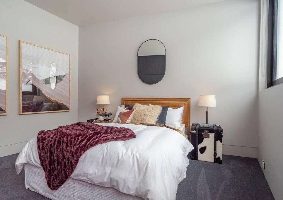 Photo of Others in Hotham Heights