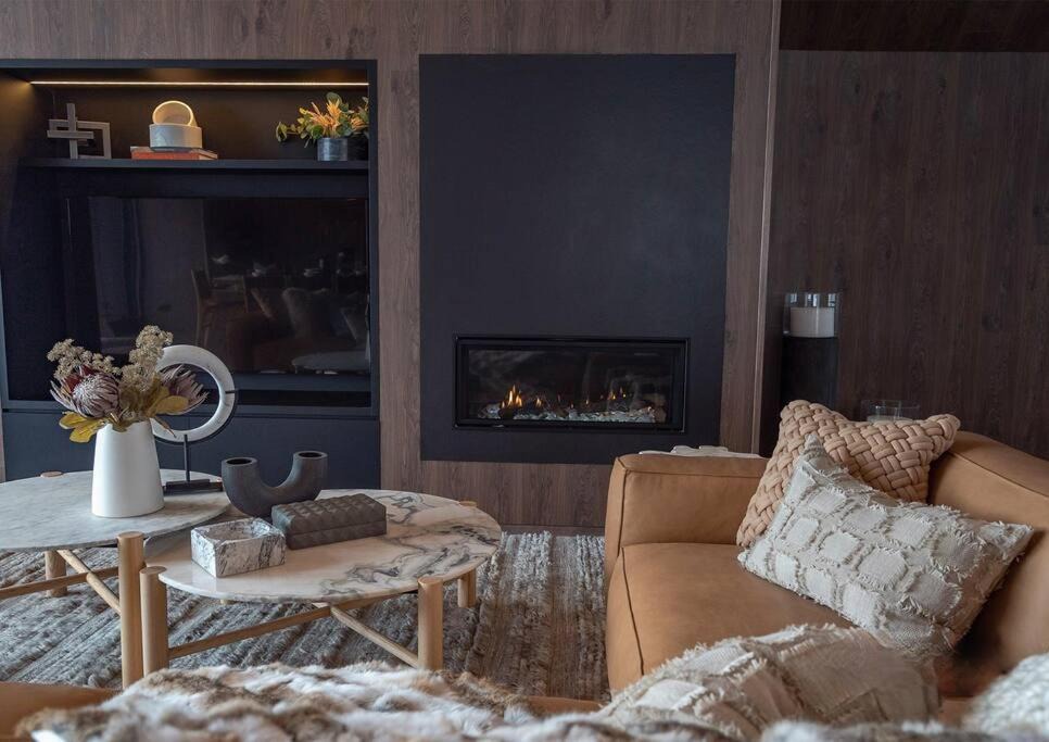 Photo of Others in Hotham Heights