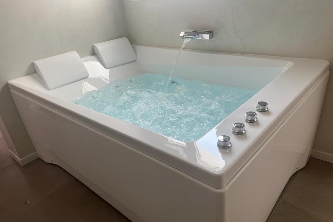 Photo of Others in Le Mesnil-Saint-Denis