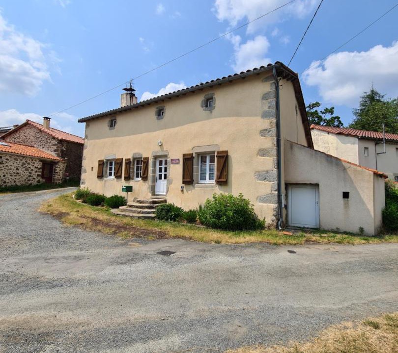 Photo of Buildings in Saint-Mesmin