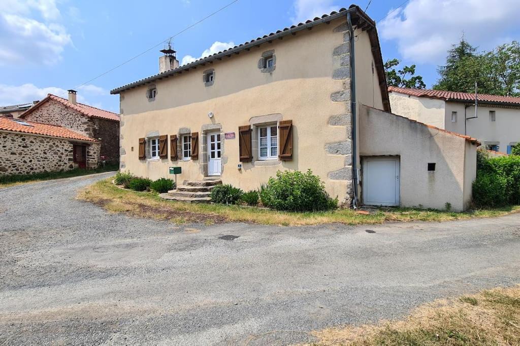 Photo of Buildings in Saint-Mesmin