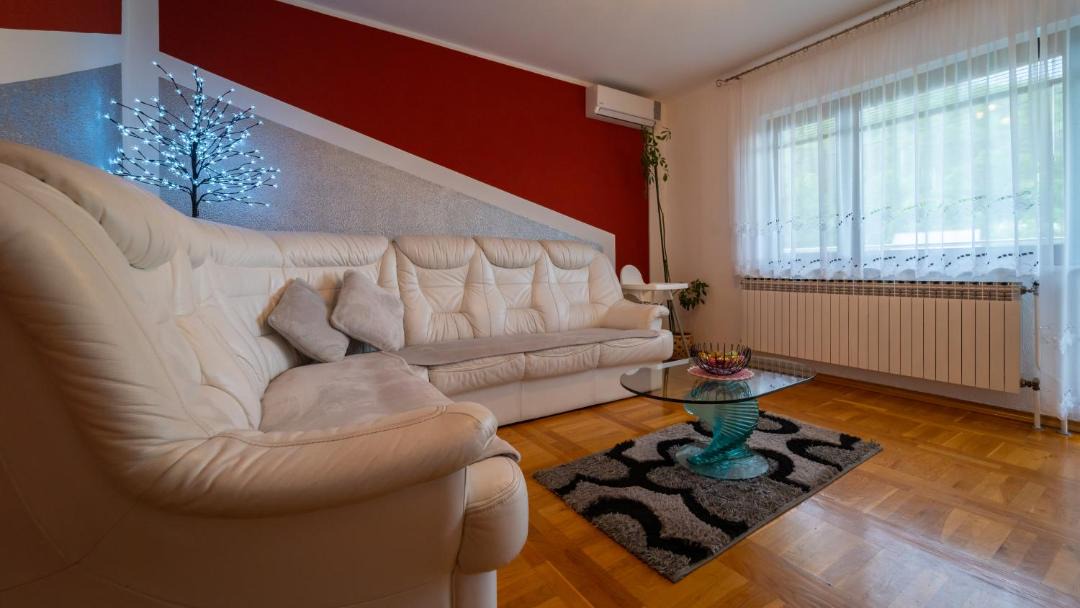 Photo of Livingroom in Lic