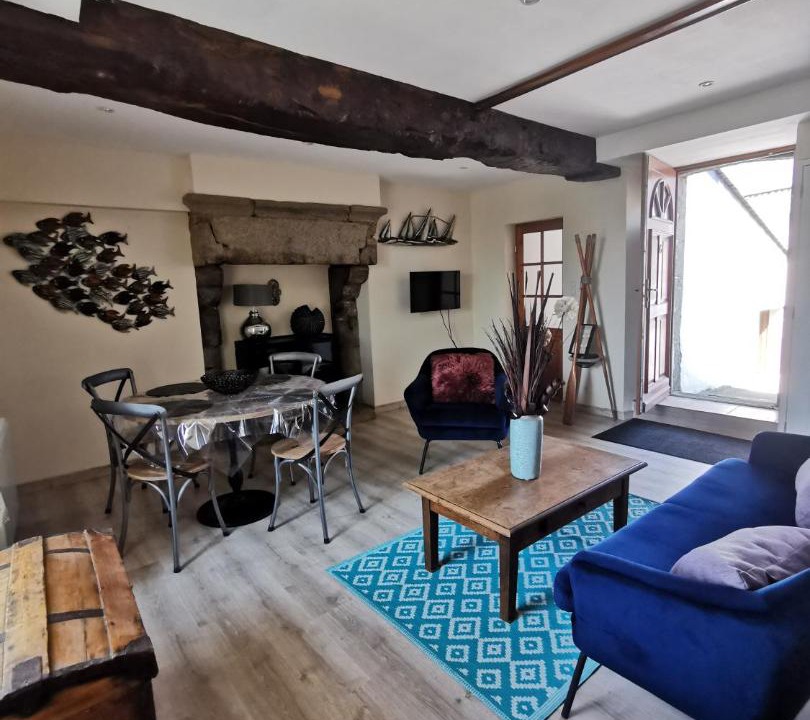 Photo of Livingroom in Megrit