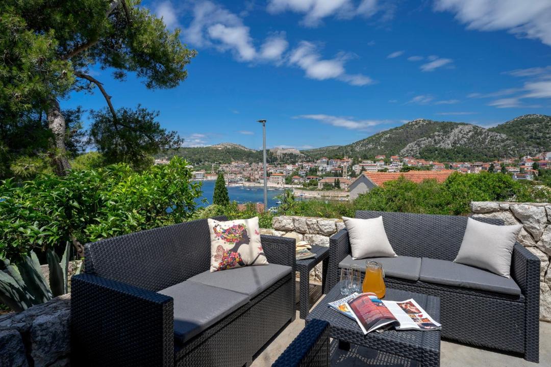 Photo of Patio Balcony in Krizni rat