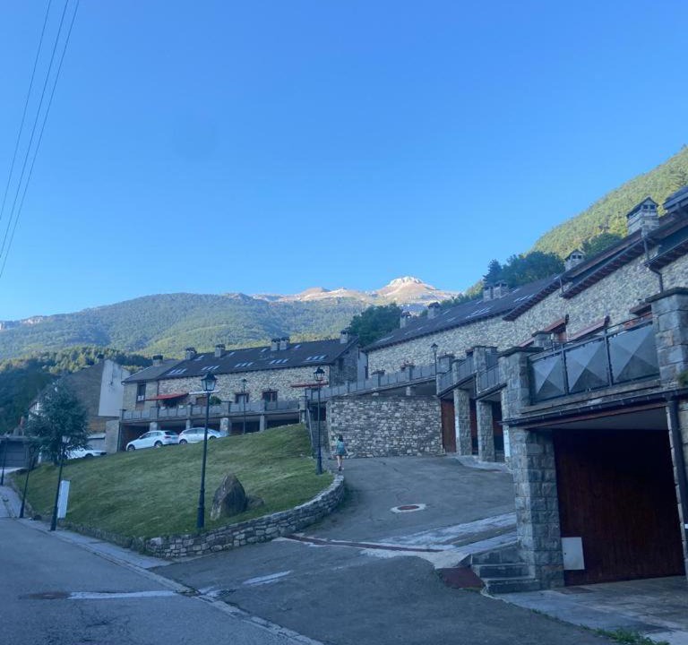 Photo of Buildings in Villanua