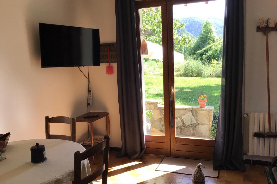 Photo of Livingroom in Saint-Etienne-le-Laus