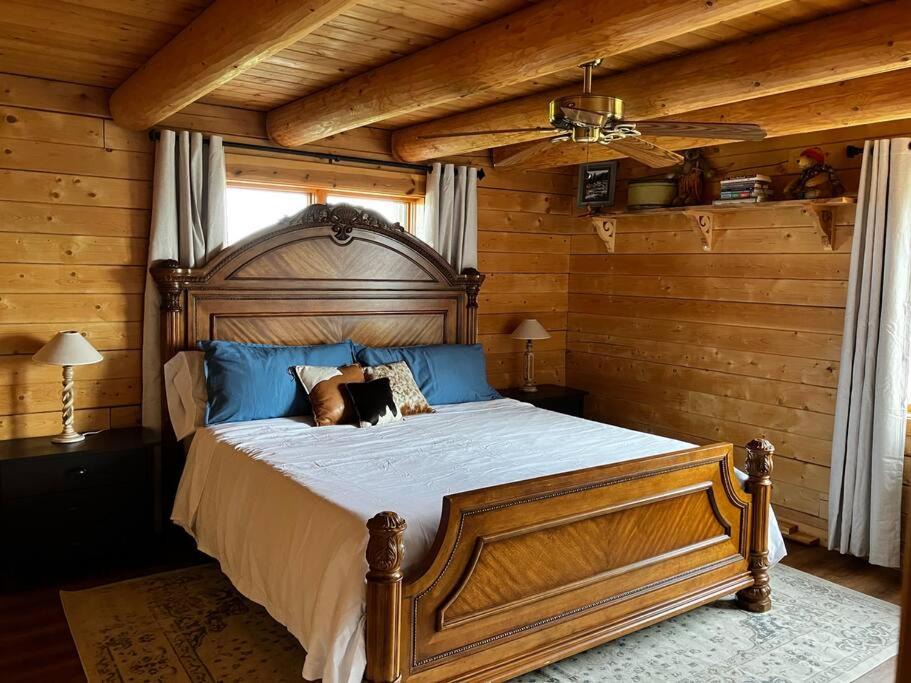 Photo of Others in Clark