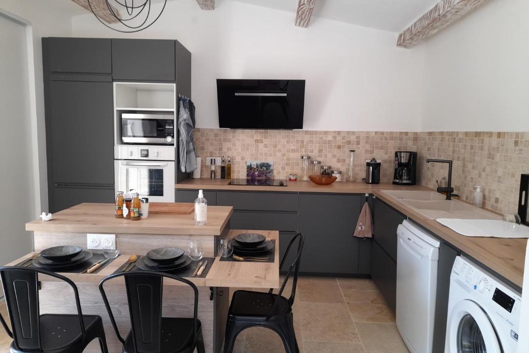 Photo of Kitchen in Saint-Martin-de-Valgalgues