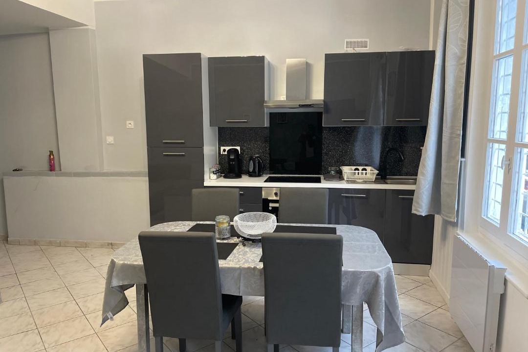 Photo of Kitchen in Centre