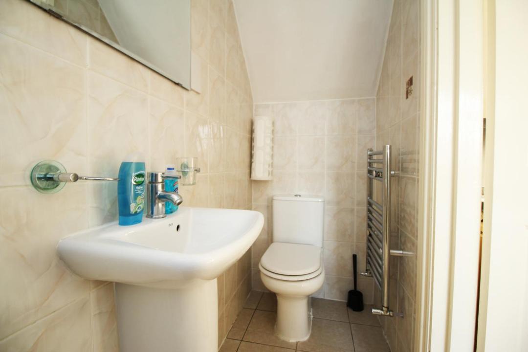 Photo of Bathroom in Tooting