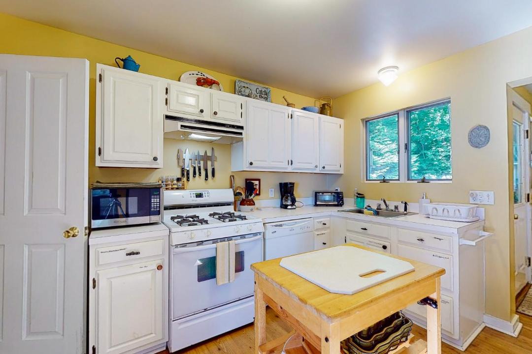 Photo of Kitchen in Lincolnville