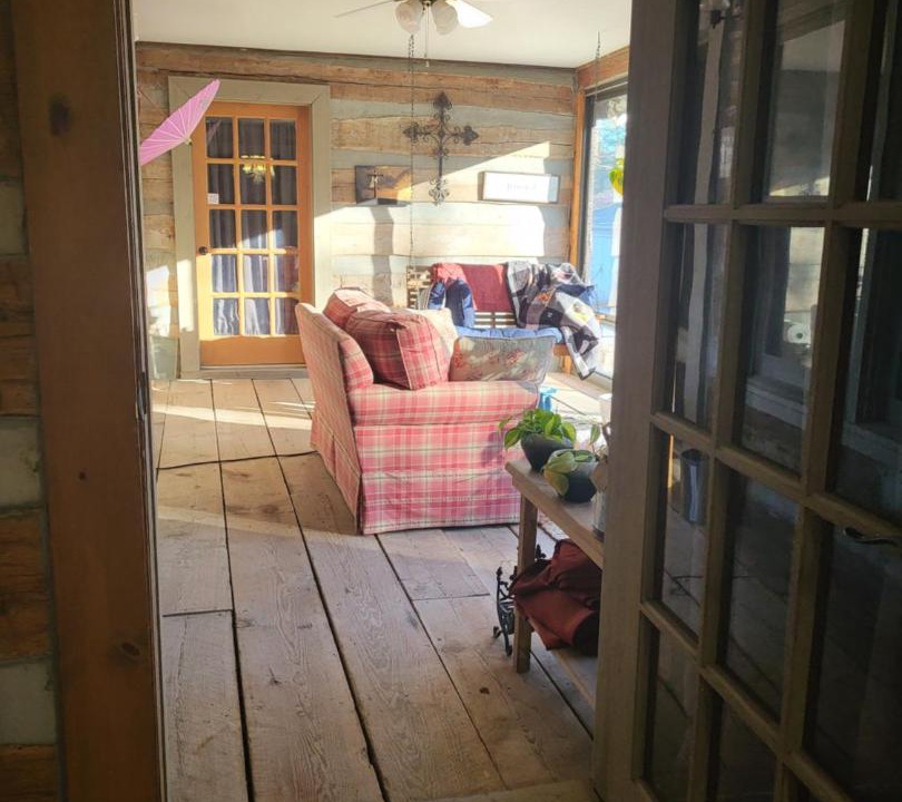Photo of Livingroom in Russellville