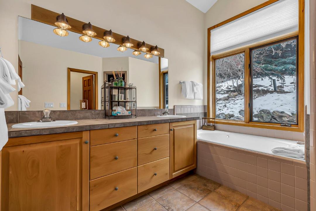 Photo of Bathroom in Deer Valley